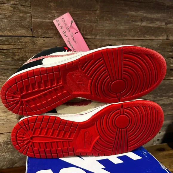 ‘Ryu’ Nike SB Dunk Mid
Street Fighter Ryu Size-10-OG ALL - Picture 10 of 12